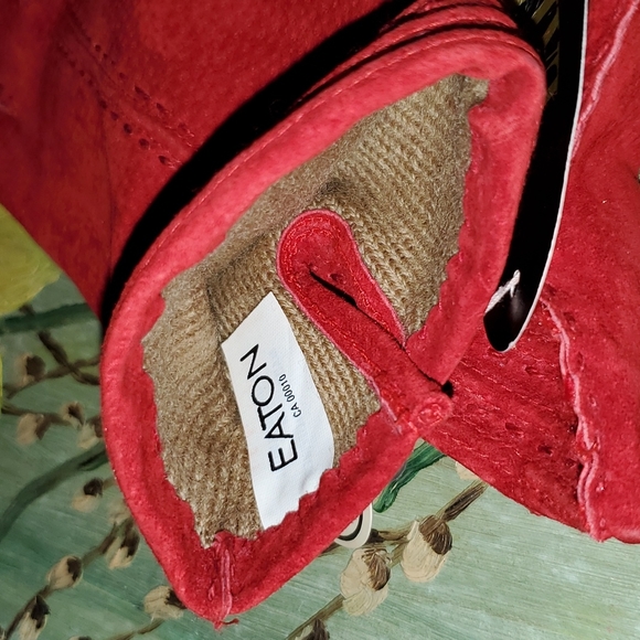 Vintage NOS Red Suede Ladies Gloves Sz Medium - Picture 3 of 7